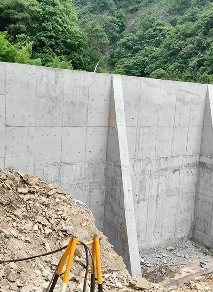 南阳重力式挡土墙